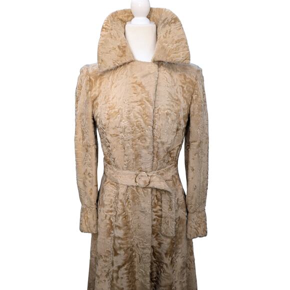 Vintage Lamb Shearling Coat in Sand – Minimalist A-Line Silhouette - Picture 5 of 14